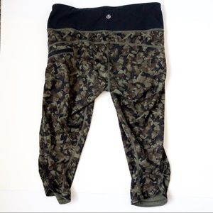 Lululemon Camo Crop Leggings